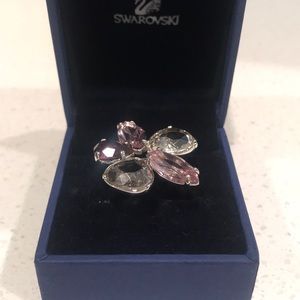 Authentic Swarovaki Flower Rinf
